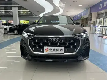 2024 Audi Q8 с пробегом 4 000 км