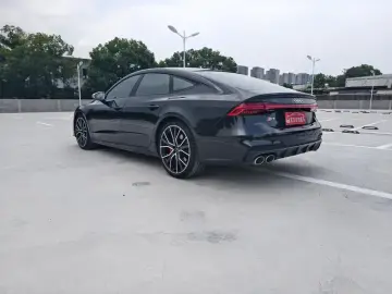 2021 Audi S7 с пробегом 79 000 км