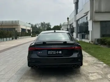 2021 Audi S7 с пробегом 79 000 км
