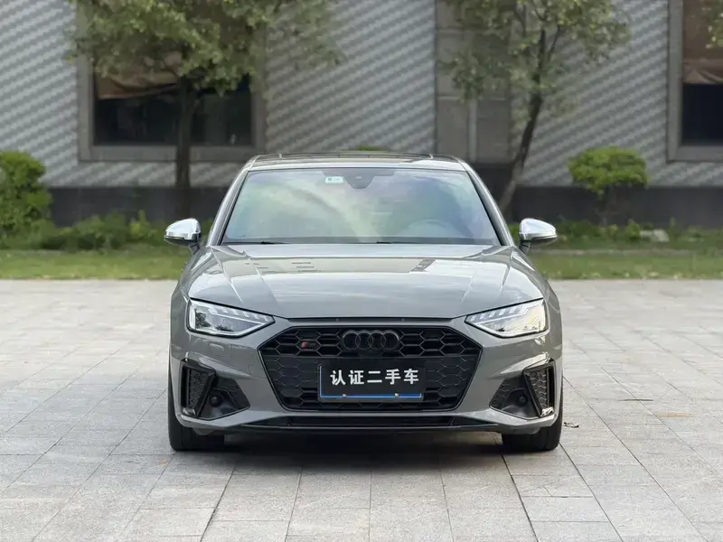 2022 Audi S4 с пробегом 85 500 км