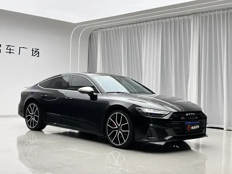 2021 Audi S7 с пробегом 45 000 км