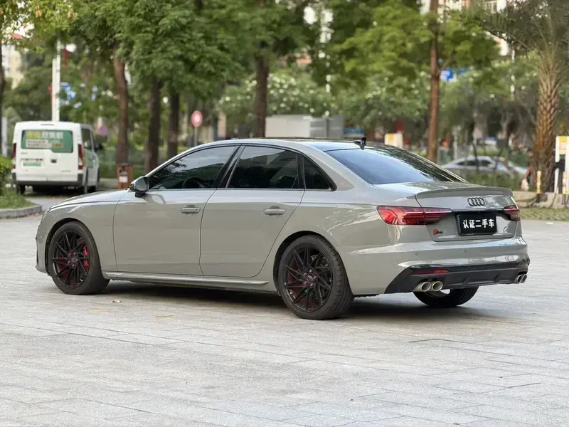 2022 Audi S4 с пробегом 85 500 км