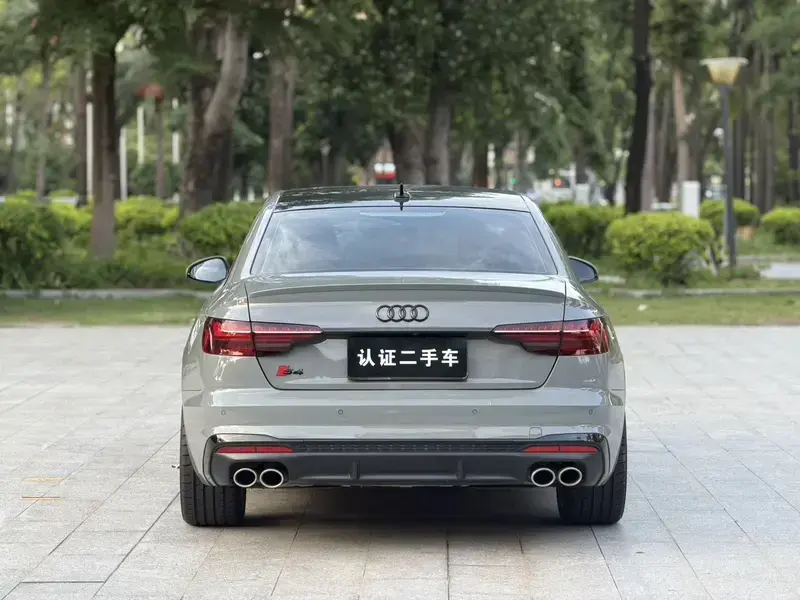 2022 Audi S4 с пробегом 85 500 км