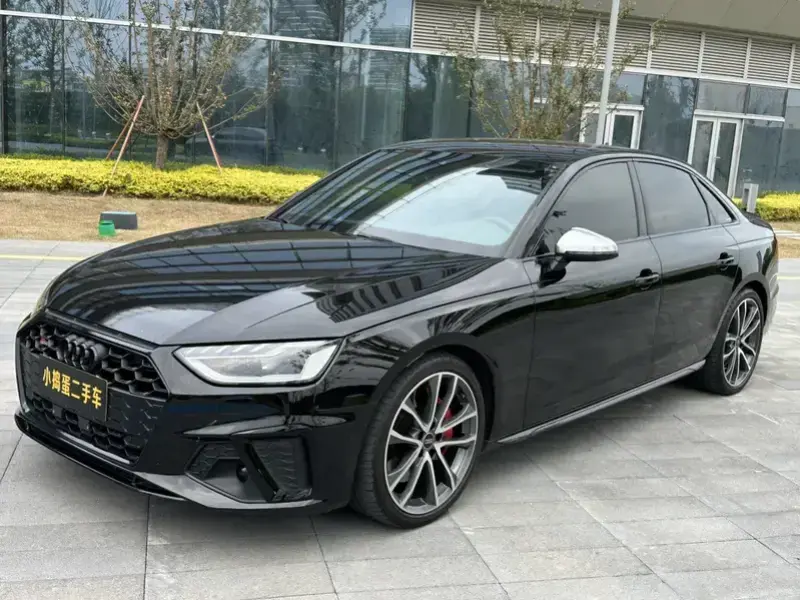 2022 Audi S4 с пробегом 48 000 км