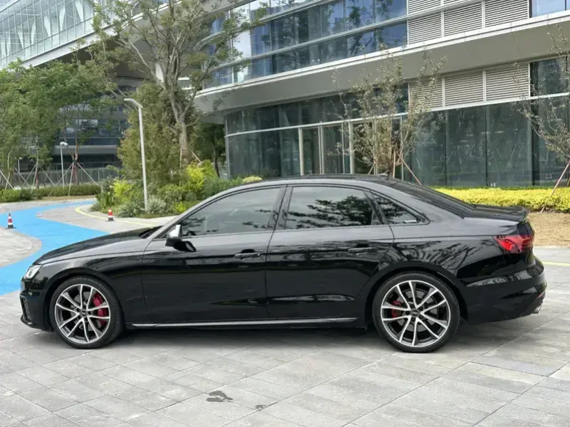 2022 Audi S4 с пробегом 48 000 км