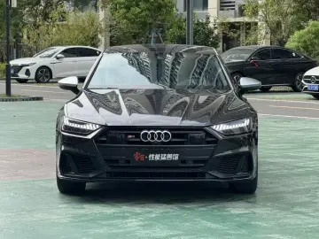 2021 Audi S7 с пробегом 79 000 км
