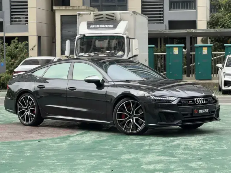 2021 Audi S7 с пробегом 79 000 км