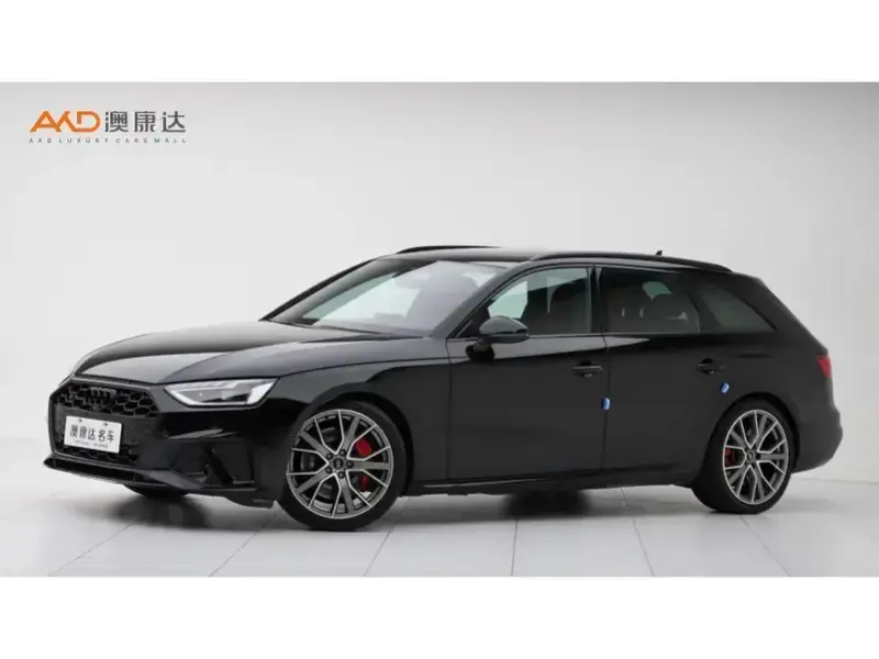 2023 Audi S4 с пробегом 34 500 км
