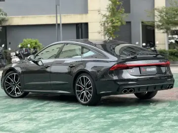 2021 Audi S7 с пробегом 79 000 км