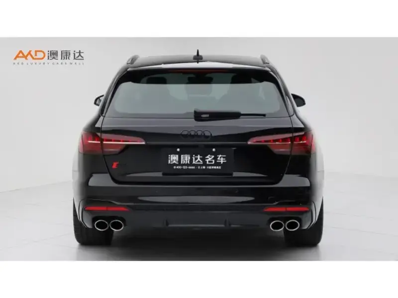 2023 Audi S4 с пробегом 34 500 км