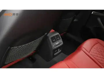 2023 Audi S4 с пробегом 34 500 км