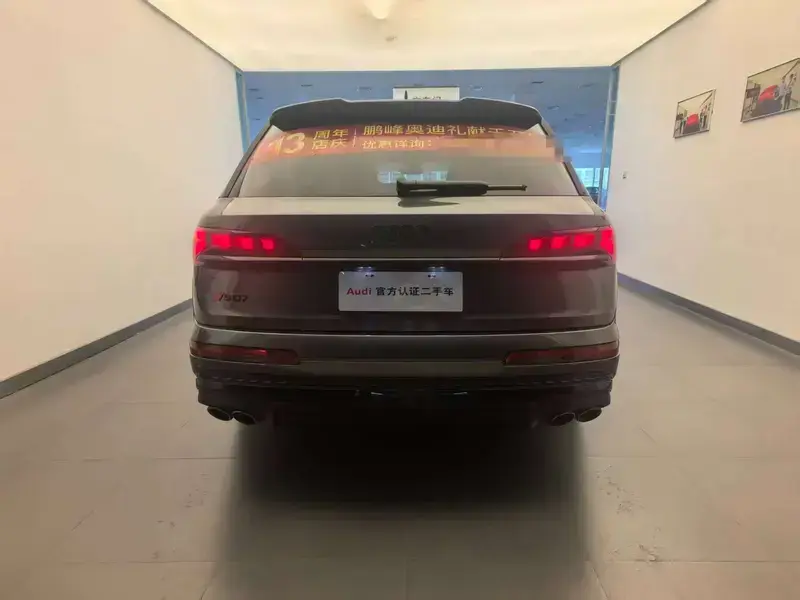 2024 Audi SQ7 с пробегом 1 000 км