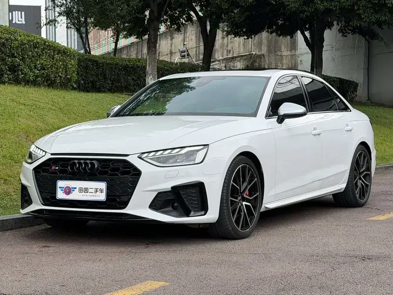 2022 Audi S4 с пробегом 57 000 км