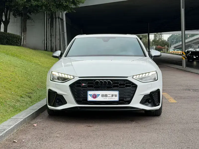 2022 Audi S4 с пробегом 57 000 км