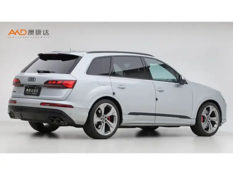 2024 Audi SQ7 с пробегом 12 800 км