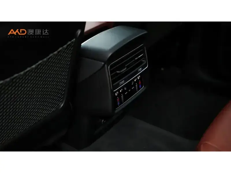 2024 Audi SQ7 с пробегом 12 800 км