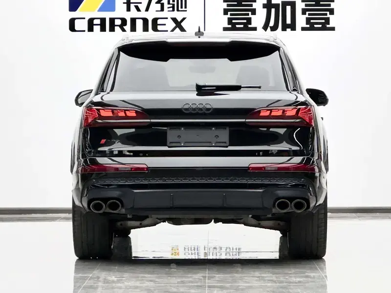 2024 Audi SQ7 с пробегом 12 800 км