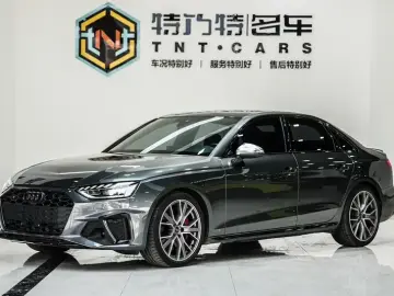 2022 Audi S4 с пробегом 63 000 км