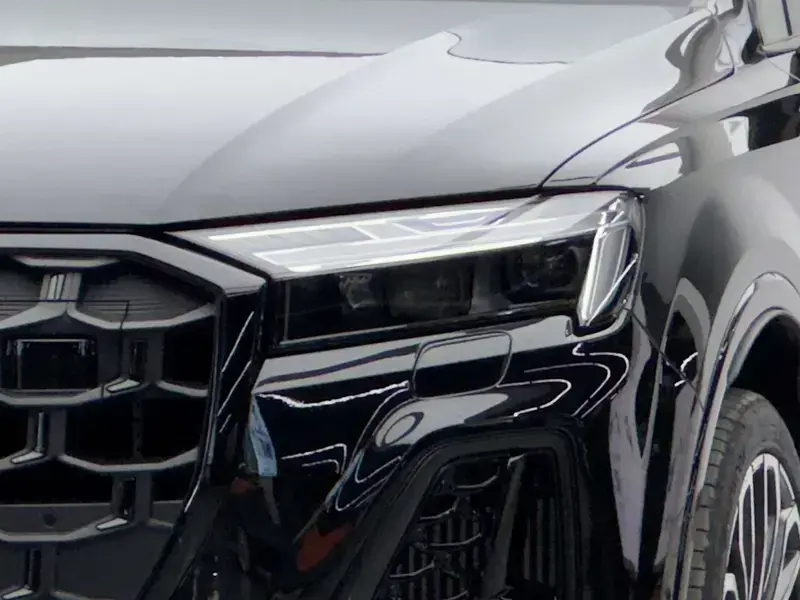 2024 Audi SQ7 с пробегом 12 800 км