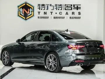 2022 Audi S4 с пробегом 63 000 км