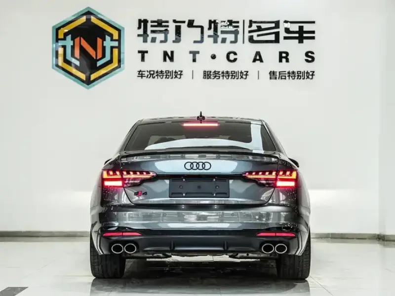 2022 Audi S4 с пробегом 63 000 км