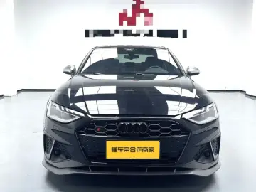 2022 Audi S4 с пробегом 53 000 км