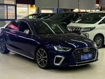 2021 Audi S4 с пробегом 87 000 км