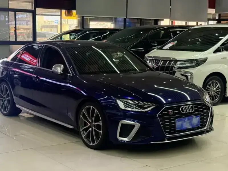 2021 Audi S4 с пробегом 87 000 км
