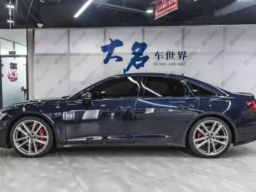 2021 Audi S6 с пробегом 61 000 км