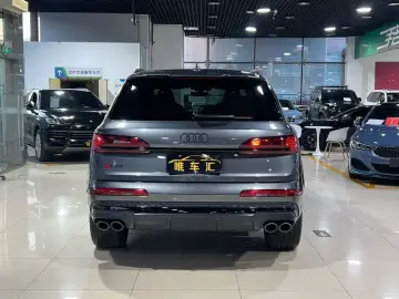 2024 Audi SQ7 с пробегом 21 000 км