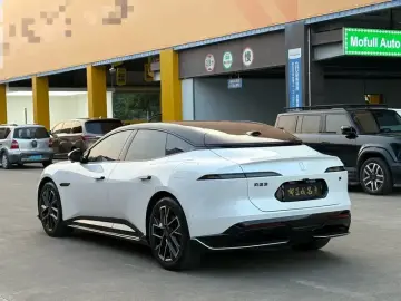 2025 Avatr 06 с пробегом 15 000 км
