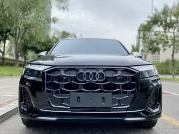 2024 Audi SQ7 с пробегом 19 000 км