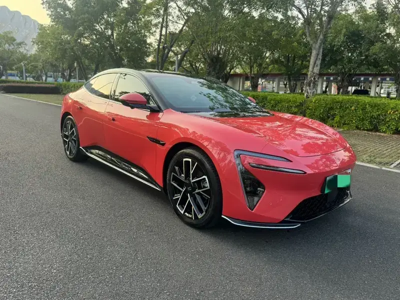 2025 Avatr 06 с пробегом 35 000 км