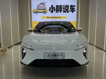 2025 Avatr 06 с пробегом 14 000 км