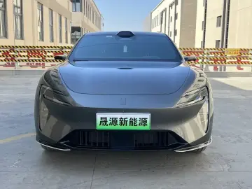 2025 Avatr 06 с пробегом 7 700 км