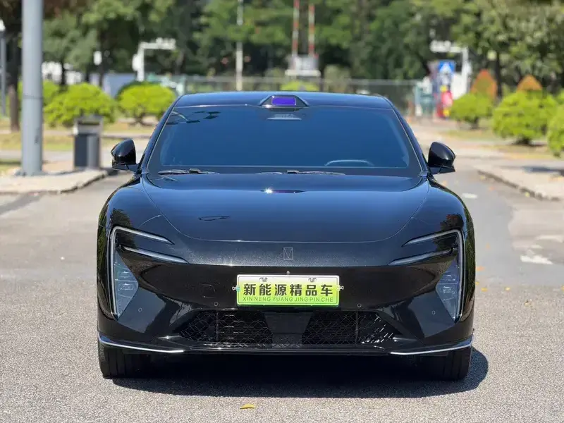 2025 Avatr 06 с пробегом 50 000 км