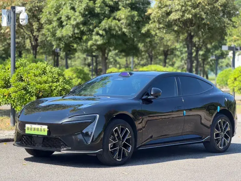 2025 Avatr 06 с пробегом 50 000 км