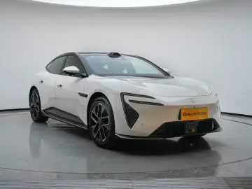 2025 Avatr 06 с пробегом 7 800 км