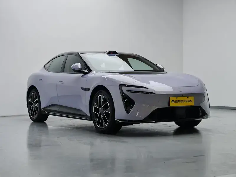 2025 Avatr 06 с пробегом 4 300 км
