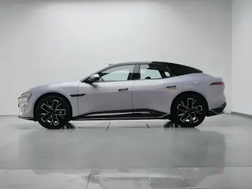 2025 Avatr 06 с пробегом 4 300 км