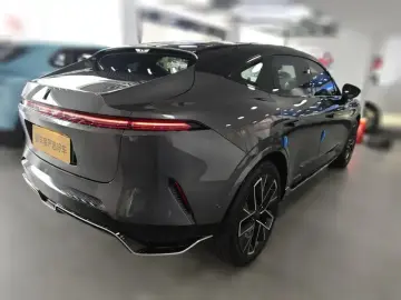2024 Avatr 11 с пробегом 26 900 км