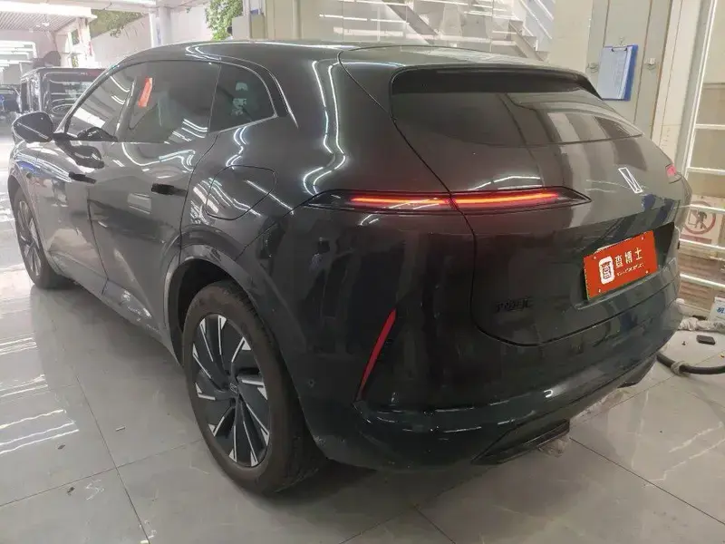 2024 Avatr 07 с пробегом 21 000 км