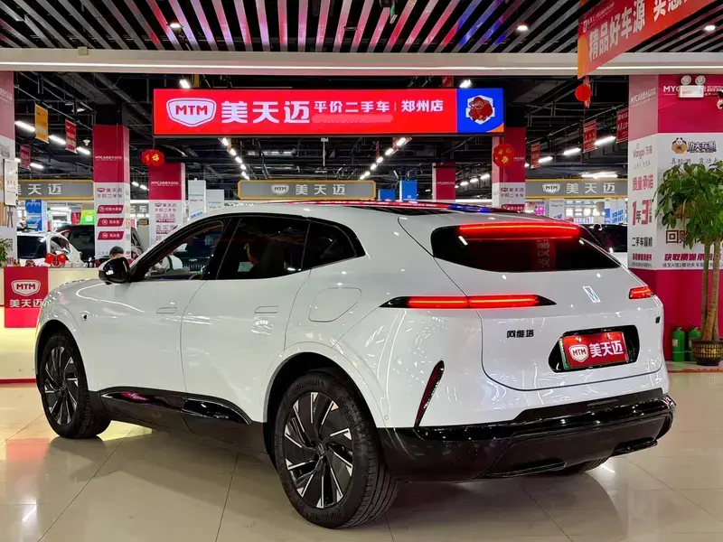2024 Avatr 07 с пробегом 32 000 км