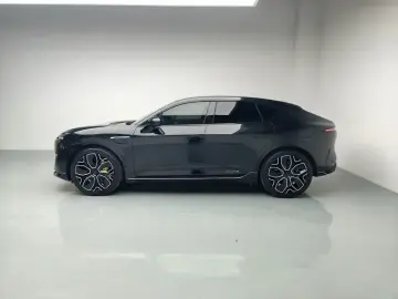 2023 Avatr 11 с пробегом 22 000 км