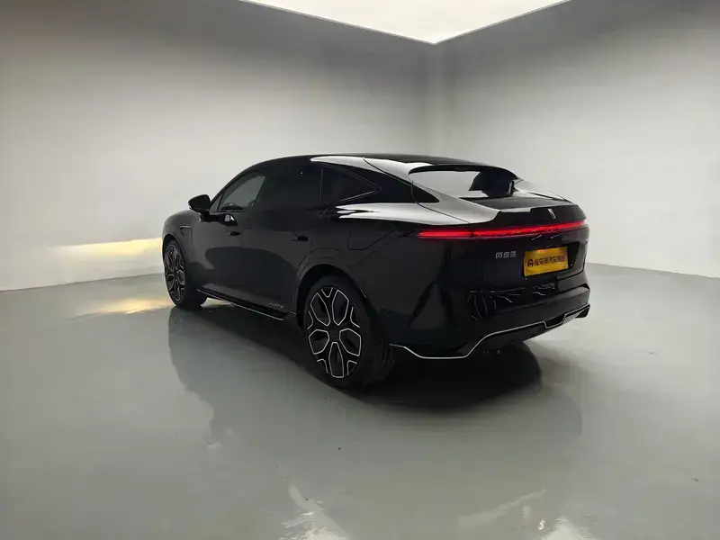 2023 Avatr 11 с пробегом 22 000 км
