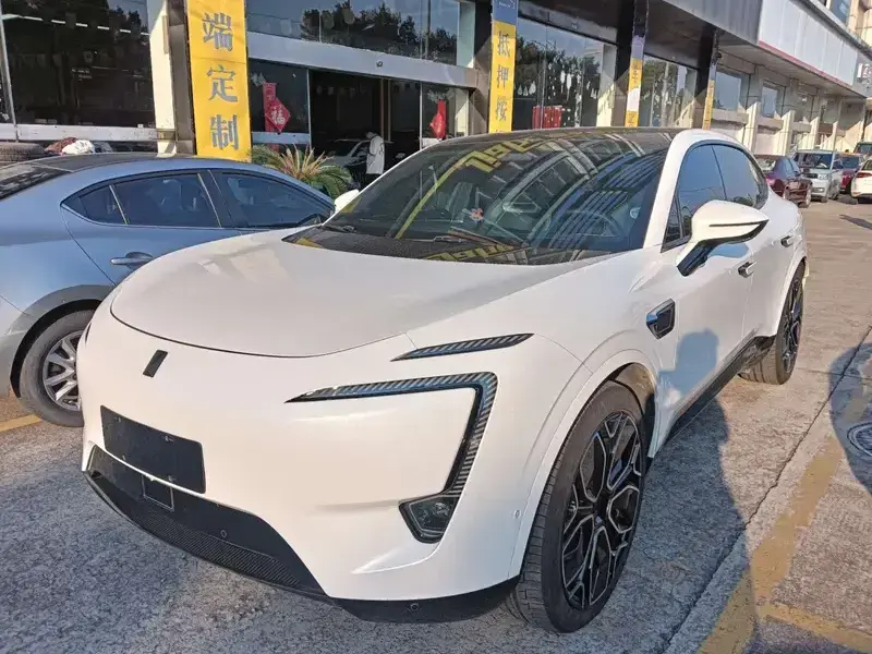 2023 Avatr 11 с пробегом 50 000 км