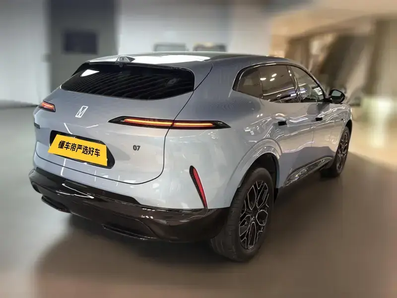 2026 Avatr 07 с пробегом 18 300 км