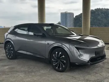 2024 Avatr 07 с пробегом 7 000 км