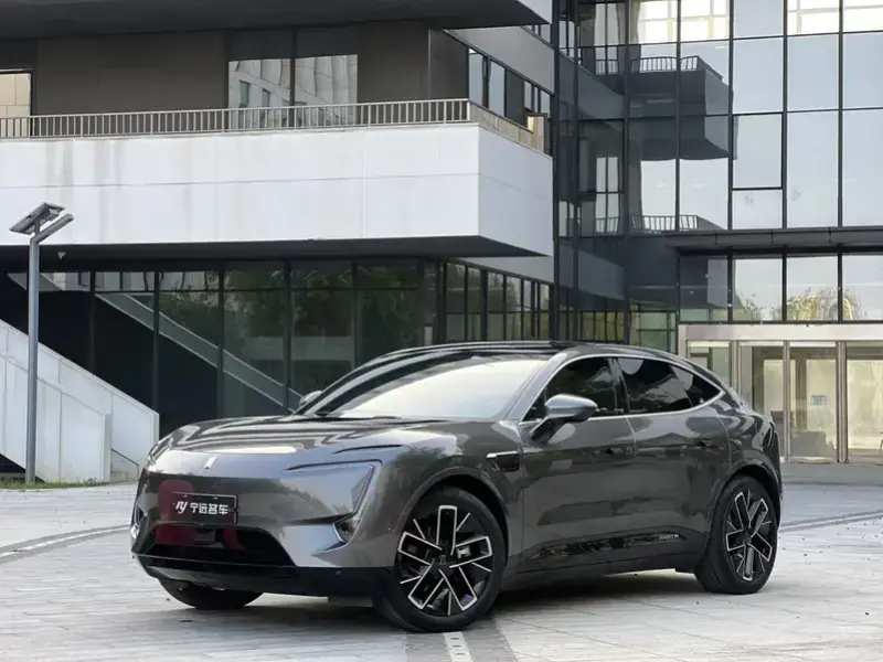 2023 Avatr 11 с пробегом 30 000 км