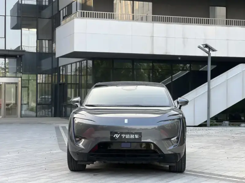 2023 Avatr 11 с пробегом 30 000 км